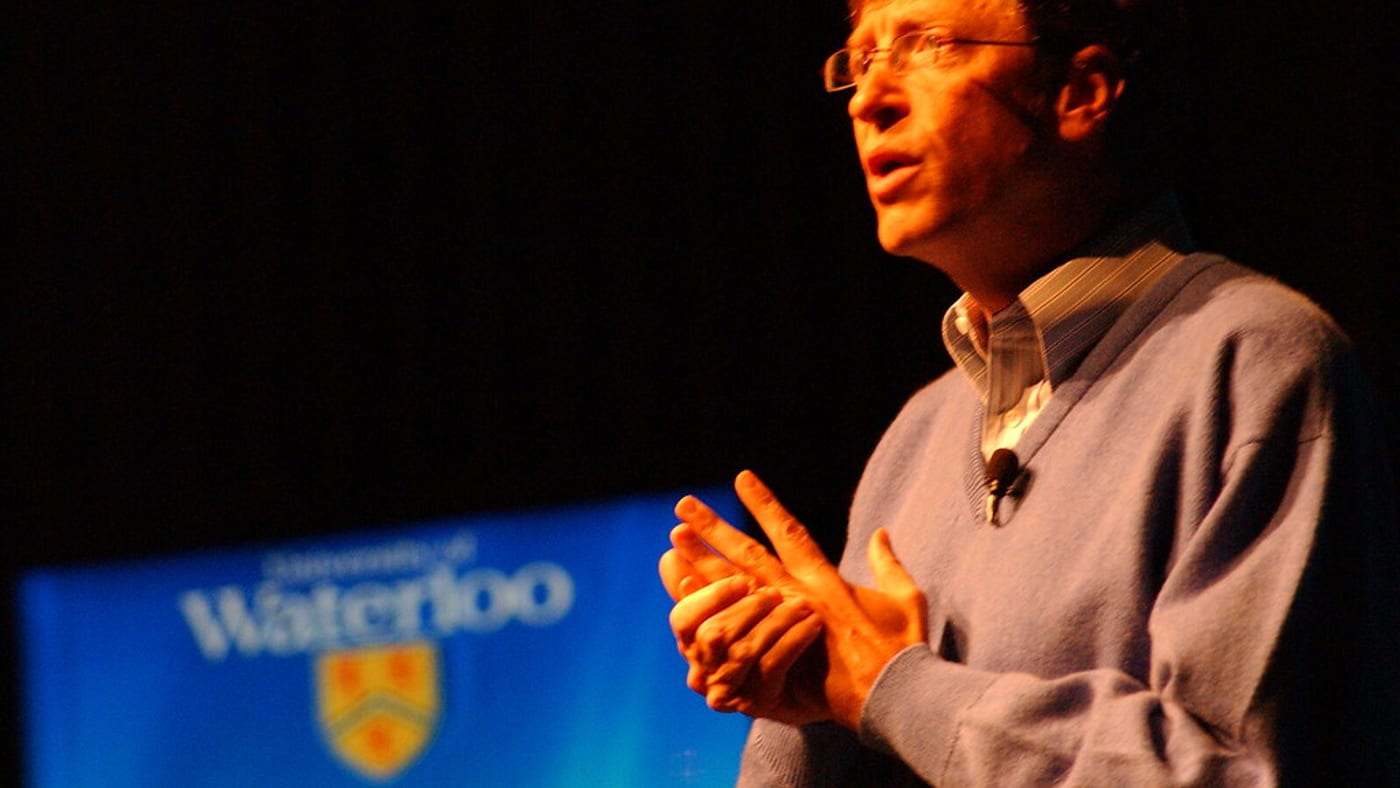 Bill Gates propõe tributar uso de inteligência artificial e tokens de processamento
